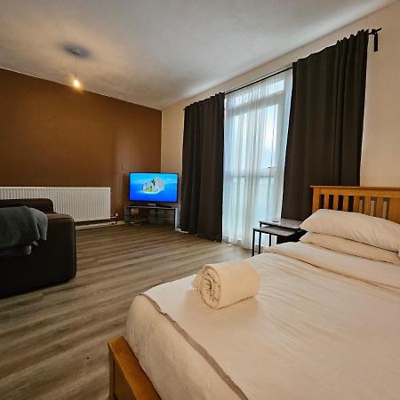 Flat In Camden Town Apartment ลอนดอน ภายนอก รูปภาพ
