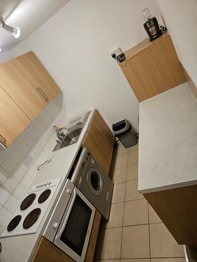 Flat In Camden Town Apartment ลอนดอน ภายนอก รูปภาพ